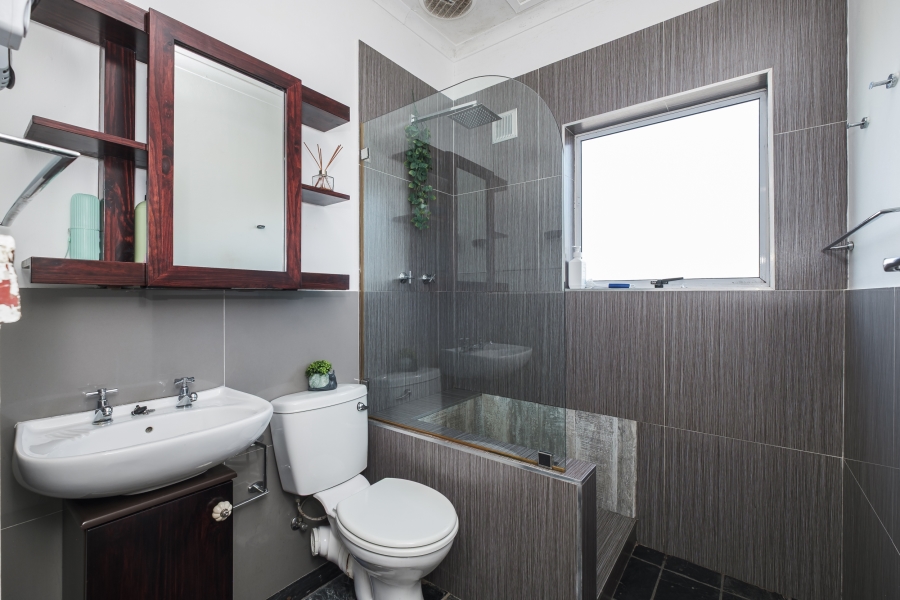 2 Bedroom Property for Sale in Beach Estate Western Cape
